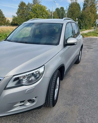 Volkswagen Tiguan cena 41500 przebieg: 223000, rok produkcji 2011 z Radom małe 211